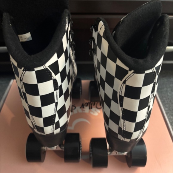 C7 Roller Skates UO Exclusive Checkerboard Premium Quad Roller Skate NIB C Seven - Picture 5 of 16